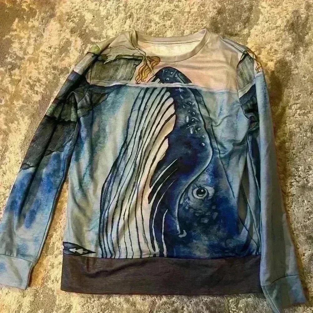 Blue Whale Print Long-Sleeve Women's Top